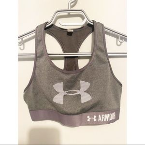 Underarmer sports bra